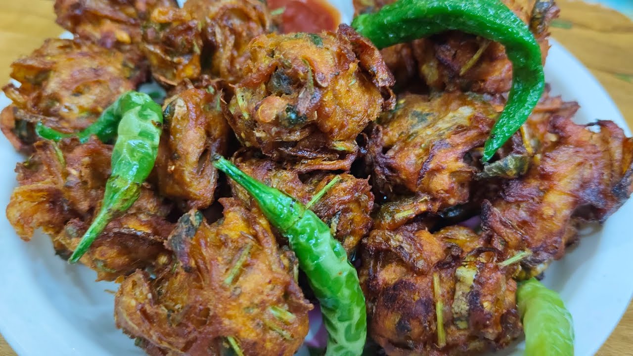 Ramadan Special Chicken Piyaj Bhajiya Recipe | Pehli Iftari Special Crispy Chicken Onion Pakoda