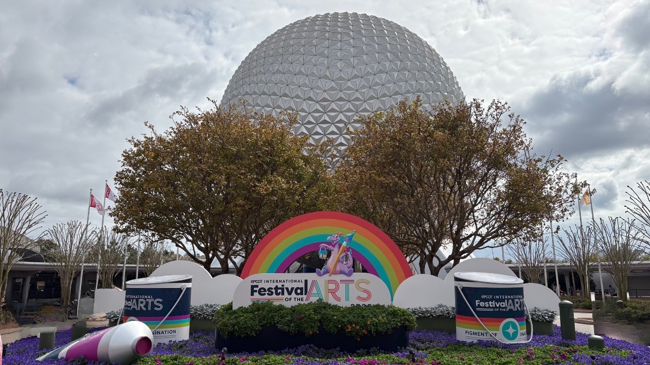 Festival of the Arts 2026! Trying some food, checking out some merch, chalk art and more!