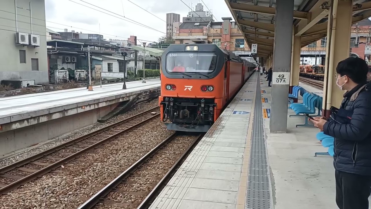2026.01.28 114次E500型推拉式自強號鶯歌通過(本務E501+505)