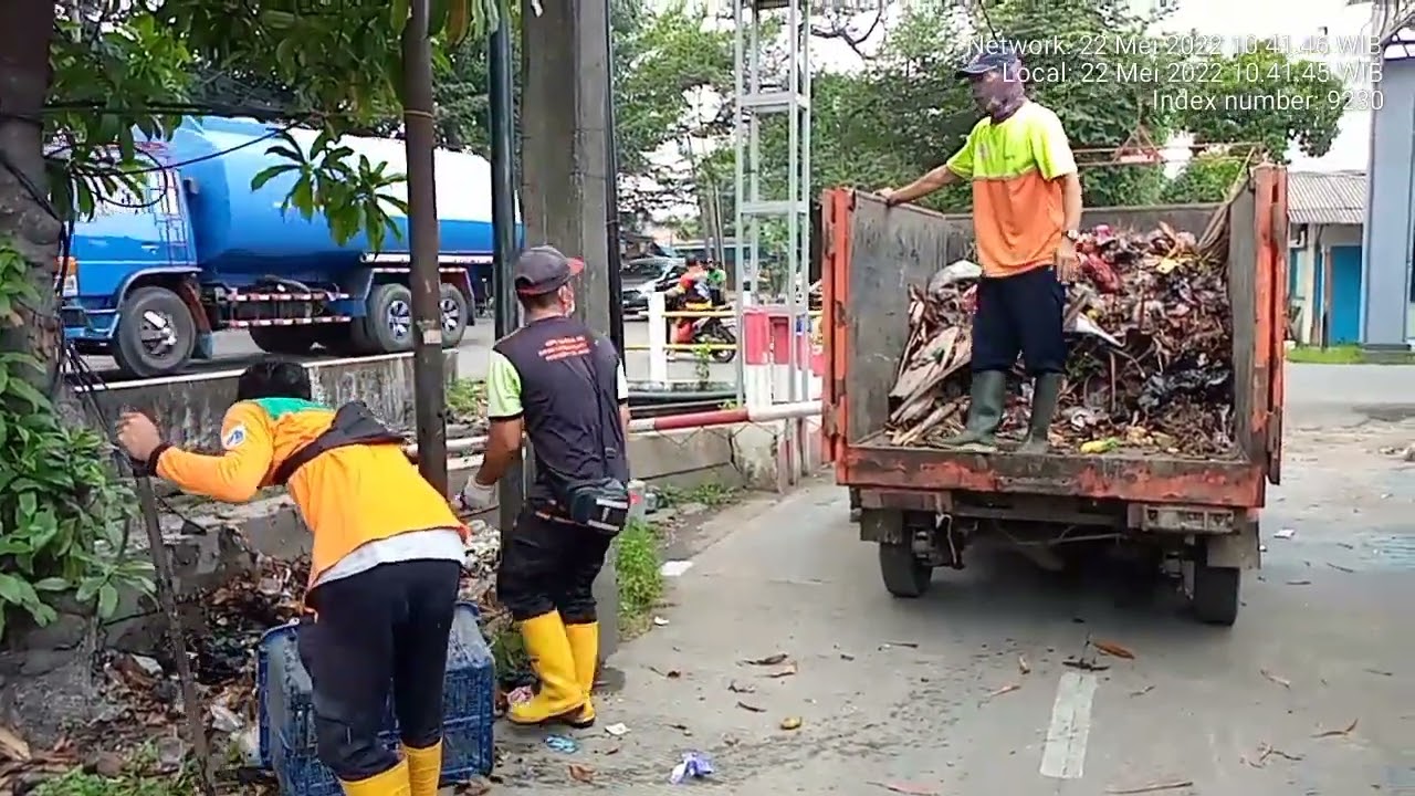 pengakutan sampah kali dewa kembar Cilincing