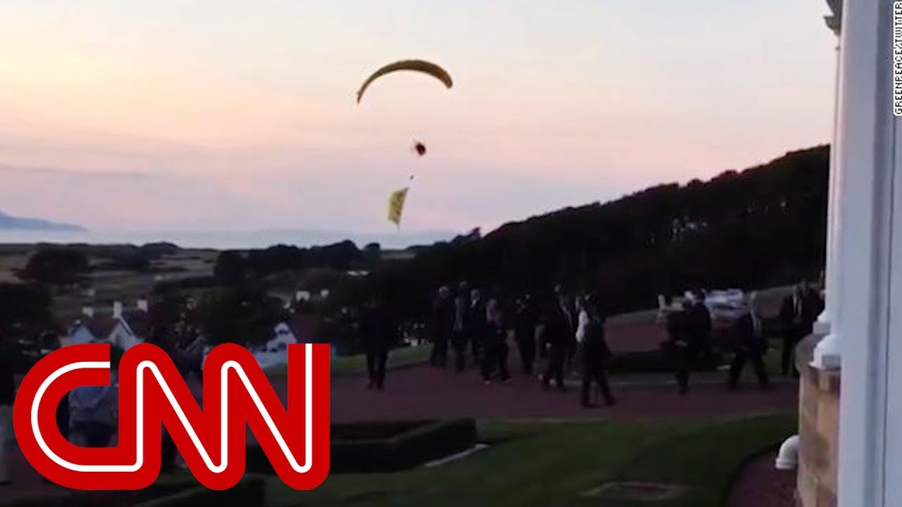 Trump protester breaches security airspace