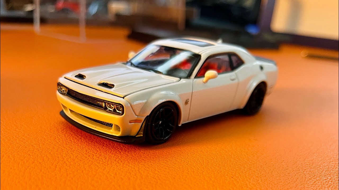 Stance Hunters Dodge Challenger SRT Hellcat 1/64