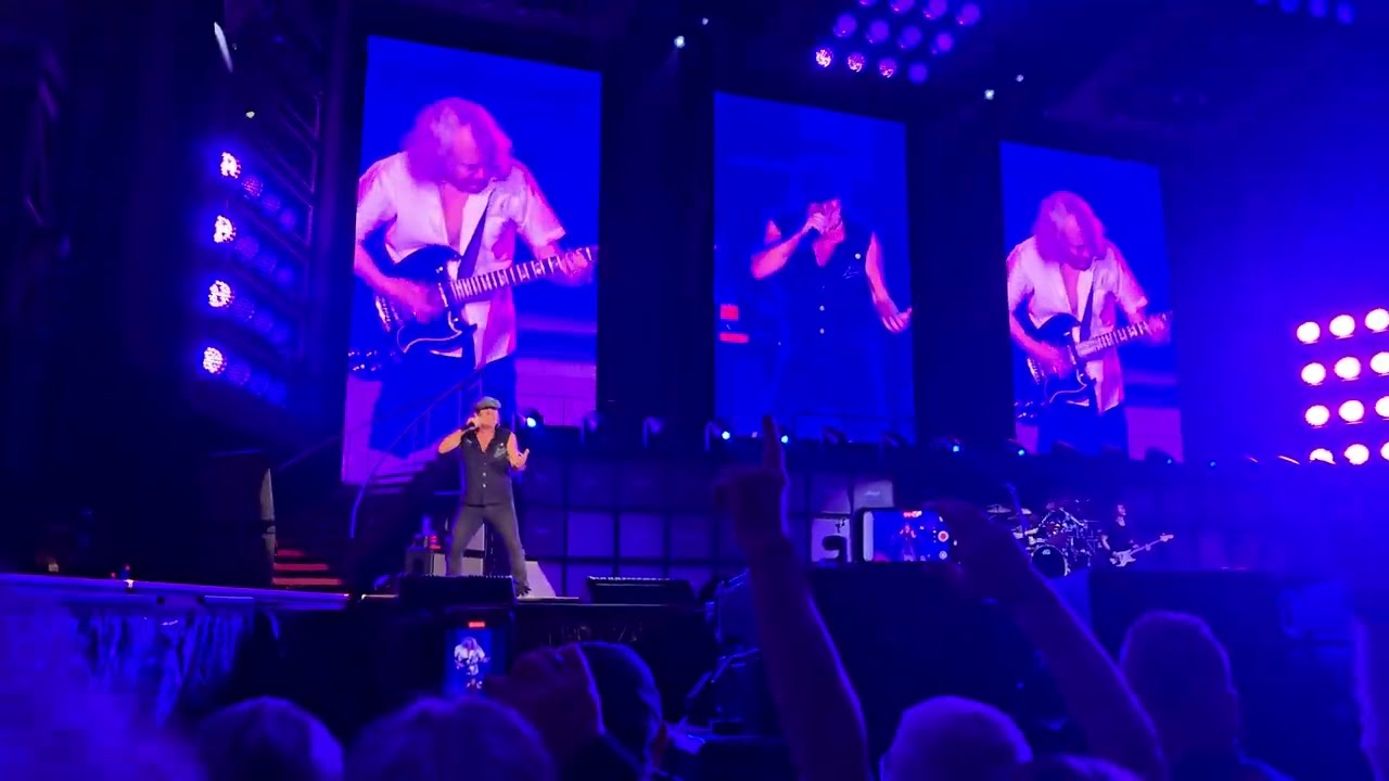 AC/DC Sin City - Live Düsseldorf 08.07.2025 Merkur-Spiel-Arena Power Up Tour Europe 2025