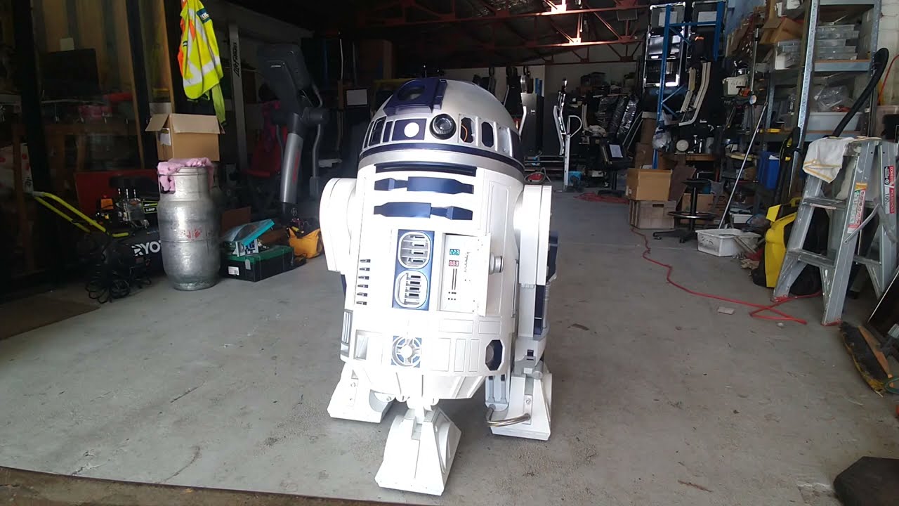 Michael Baddeley 3D printed R2D2 MK3.