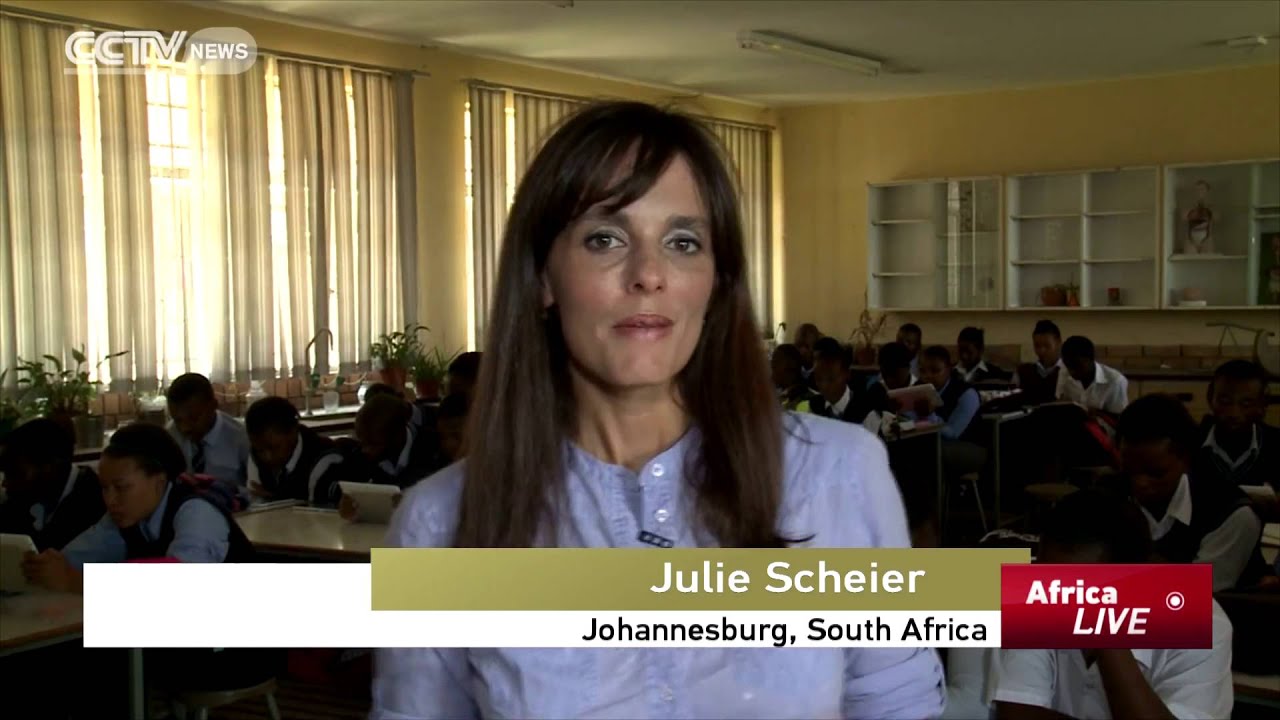 South Africa's School adopts use of tablets & binteractive boards in class