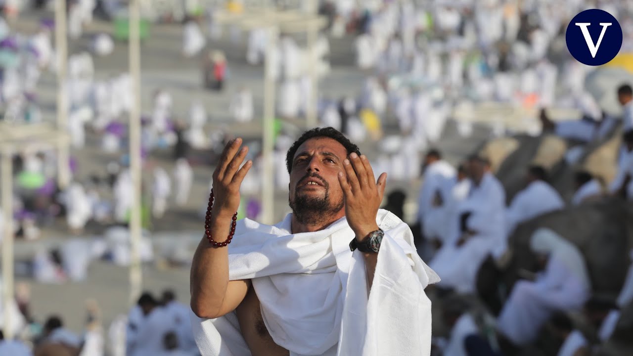 El Monte Arafat se llena de fieles: Mahoma pronunció su último sermón allí según el Islam