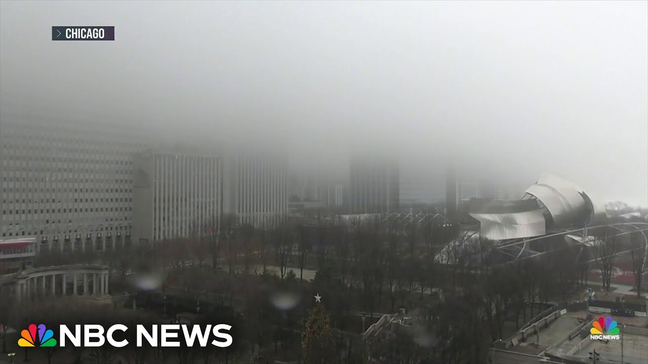 Fog alerts lead to ripple effect of flight delays nationwide, slowing Christmas Eve travel rush