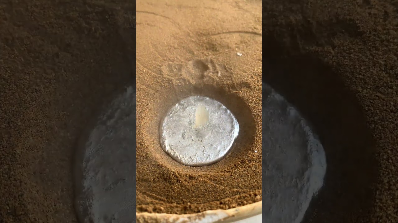 Forge a funnel from molten iron!#handmade #casting #production process #diy #craft #stressrelief
