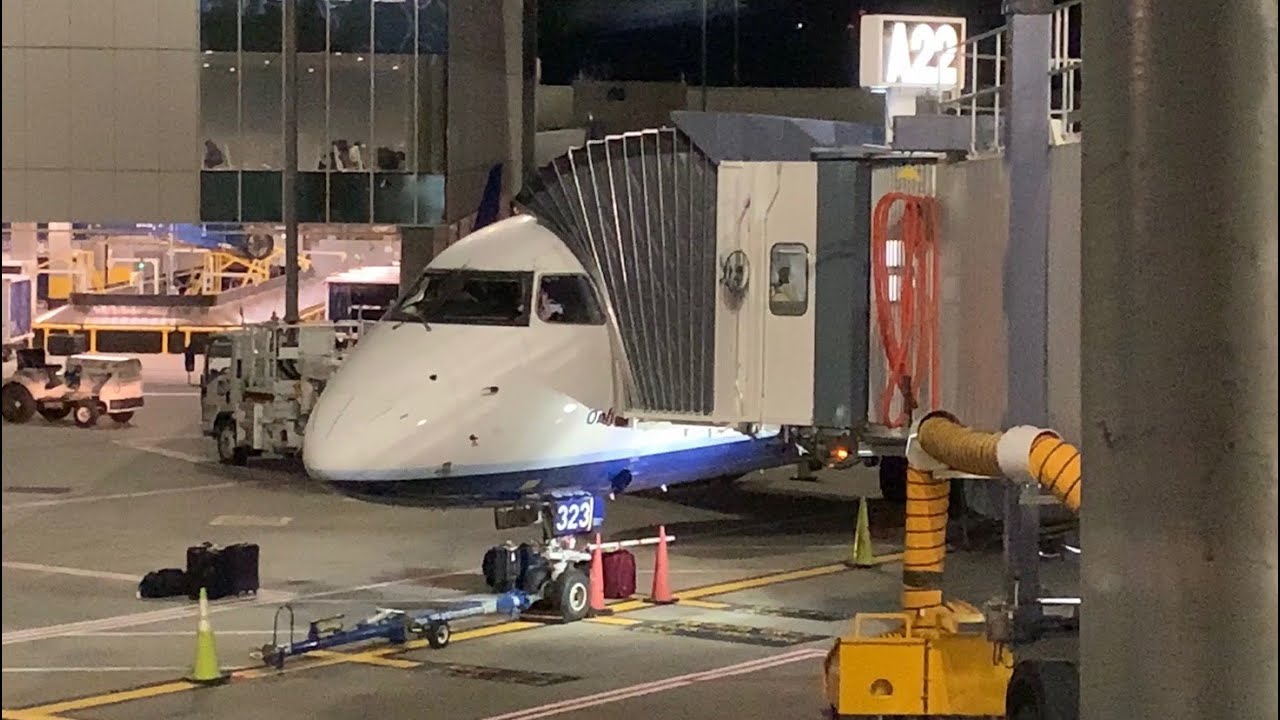 JetBlue E190 Flight CLT-BOS