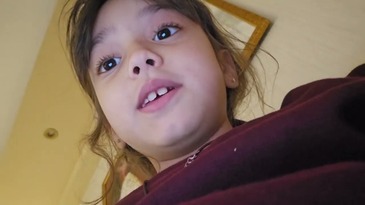 Mila is playing Roblox 28 Jan. 2026