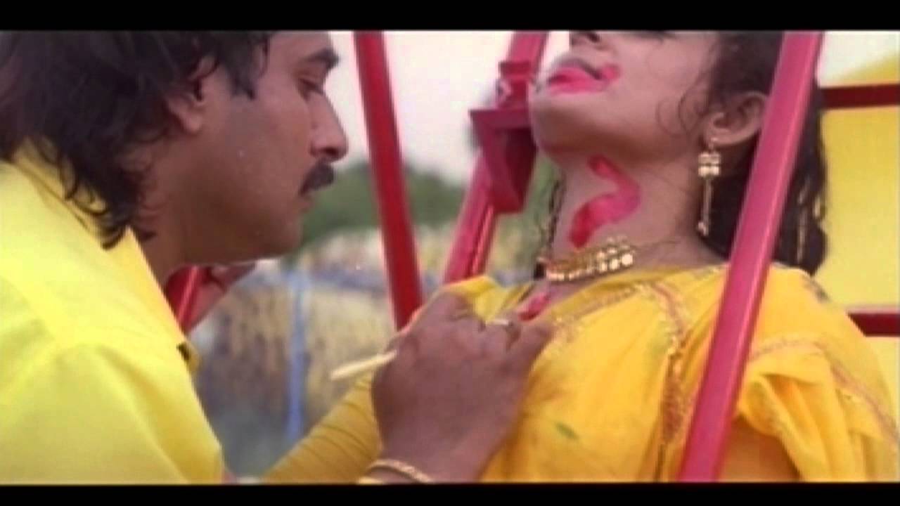 Manjil Maayum Saayam Kaalam|Mazhavil Koodaram Malayalam Film Song