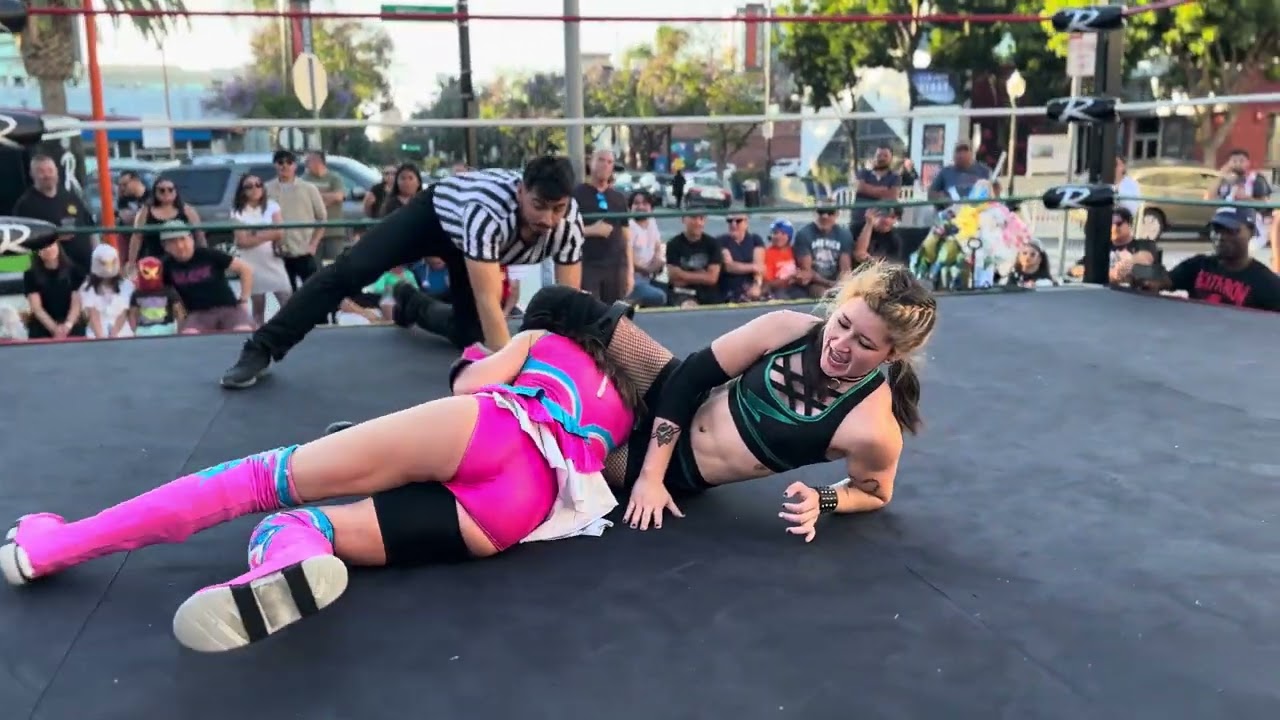 Karisma vs. Brooke Havok