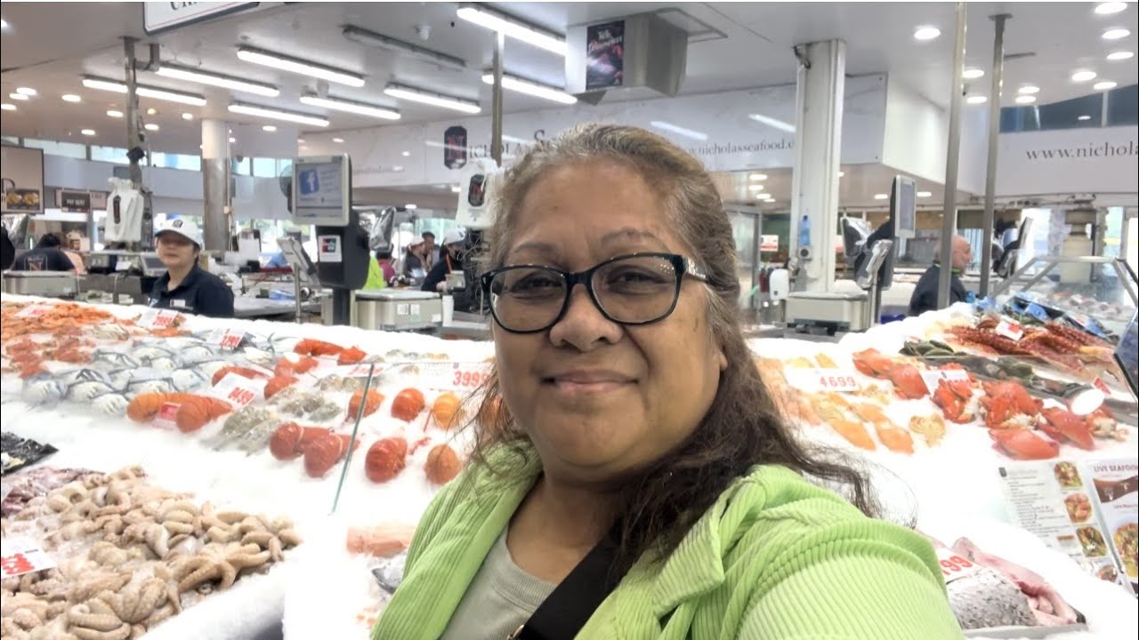 WE WENT TO SYDNEY FISH MARKET + NEW CAR | #polytube #seafood