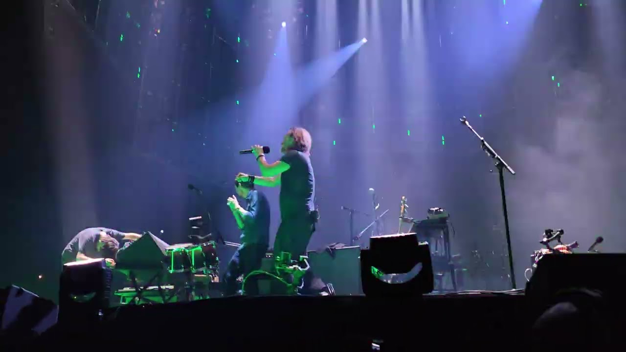 Radiohead - Idioteque @ Unipol Arena Bologna 14-NOV-2025 (4K)