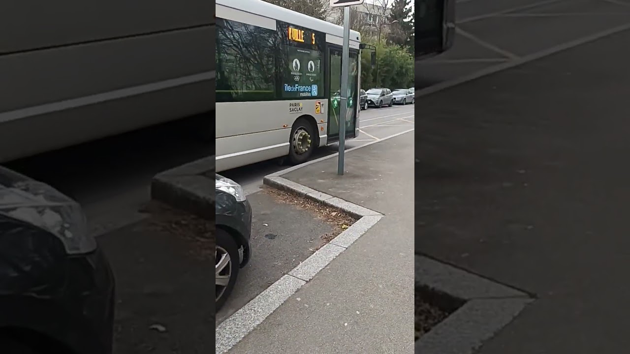 passage bus 5 (arr&ecirc;t bathes) Ile-de-France