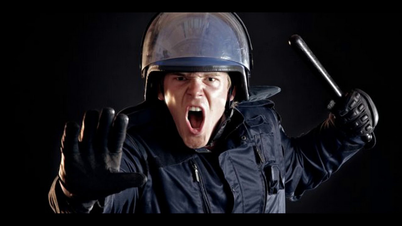 Phone Tap PODCAST: The Cops Are Coming