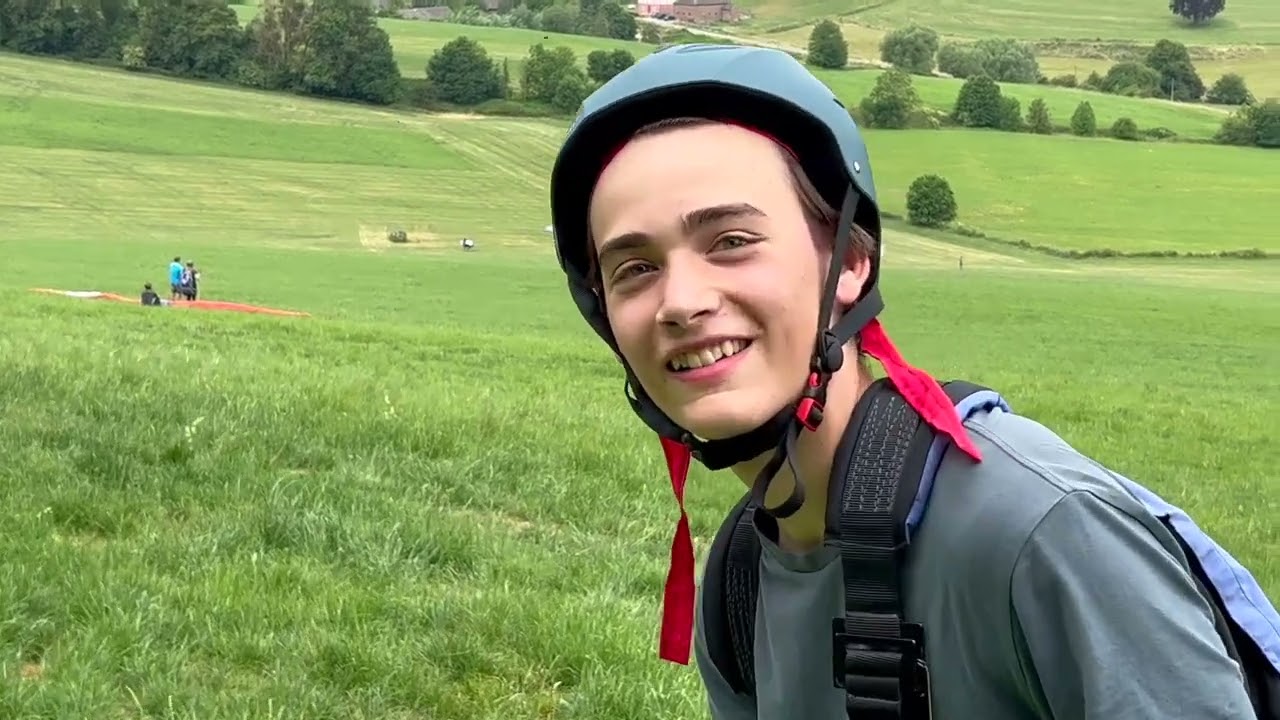 Action Paragliding Bergcursus in Belgie zondag 18 juni 2023   4K