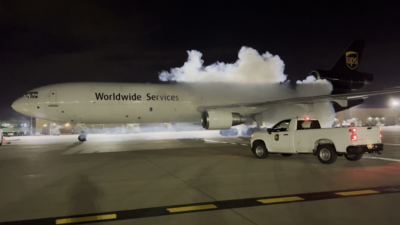 UPS MD-11 startup