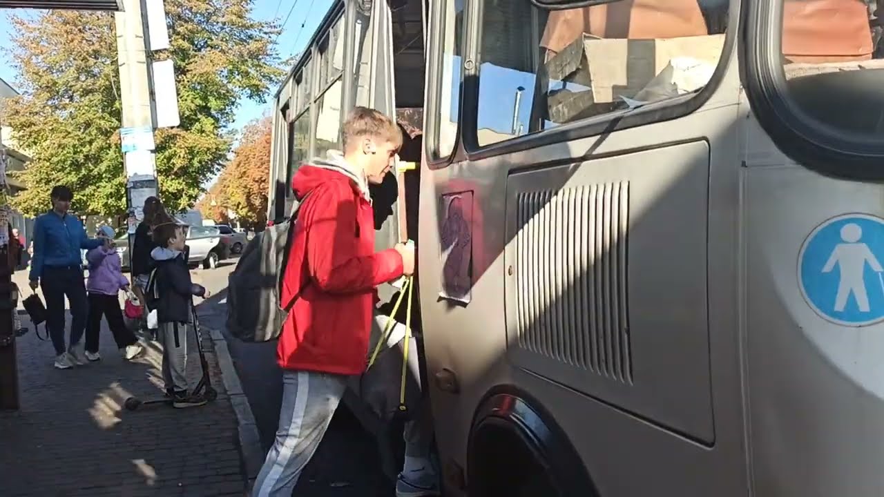 Ukraine, Cherkasy, trolleybus 1A ride from Вул. Університетська to Будинок Торгівлі