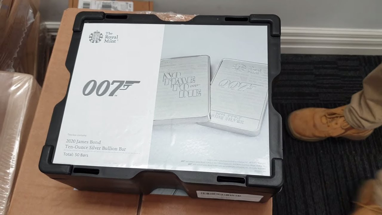 James Bond 