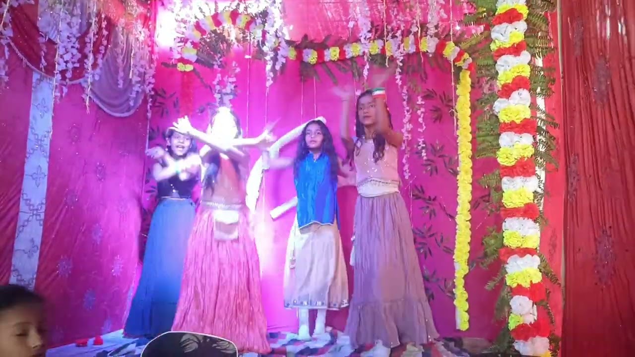Pairo me Bandhan hai... Dance by students. 