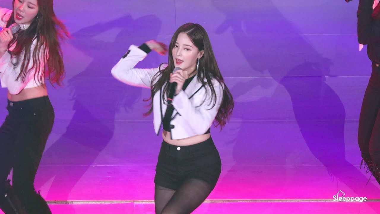 [4K] 190209 모모랜드 MOMOLAND 배앰 BAAM 낸시 NANCY @ 평창1주년 By Sleeppage
