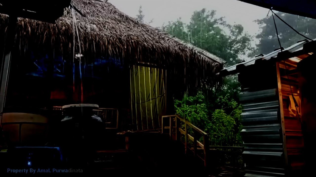ASMR Listen to the sound of heavy rain to accompany your sleep when you feel anxious