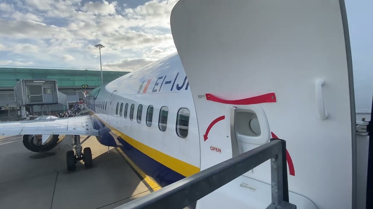 Boarding a Boeing 737-8200 Ryanair Flight to Malaga Airport from Stansted. 