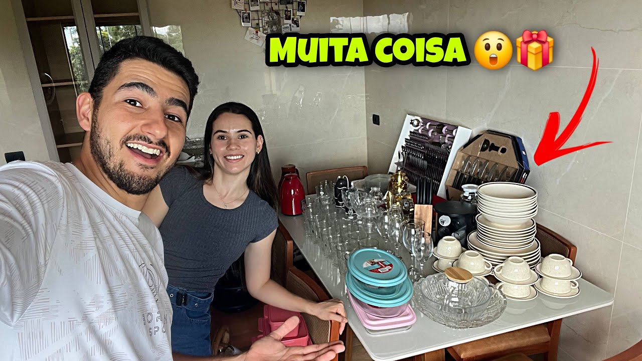 ABRIMOS TODOS OS PRESENTES QUE GANHAMOS!!!