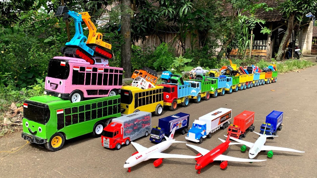 WADIDAW !! Mobil Truk Tronton Panjang Bongkar Mainan Mobil Mobilan Truk Molen, Truk Mixer, Excavator