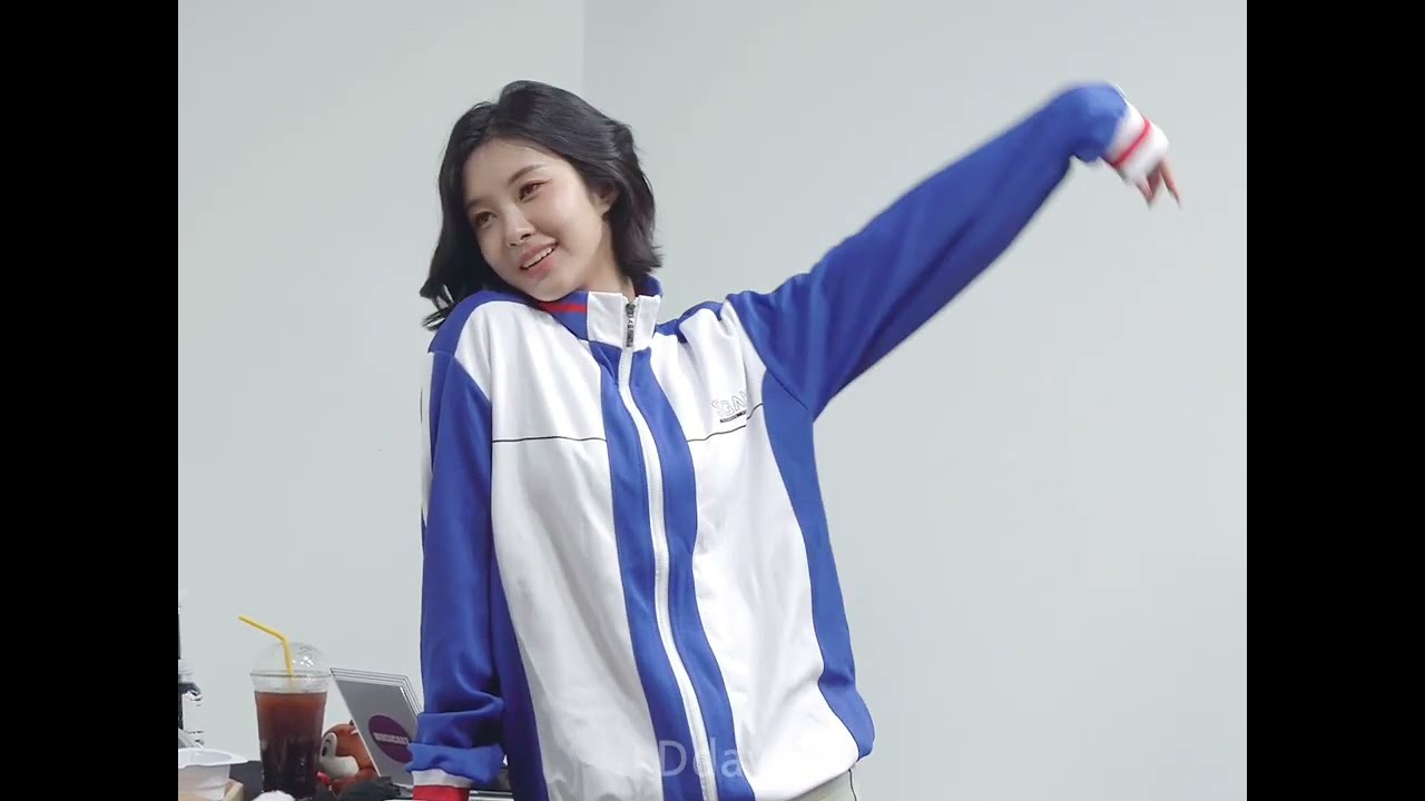 251106 케플러 김다연 Gee+like JENNIE / Kep1er dayeon fancam 
