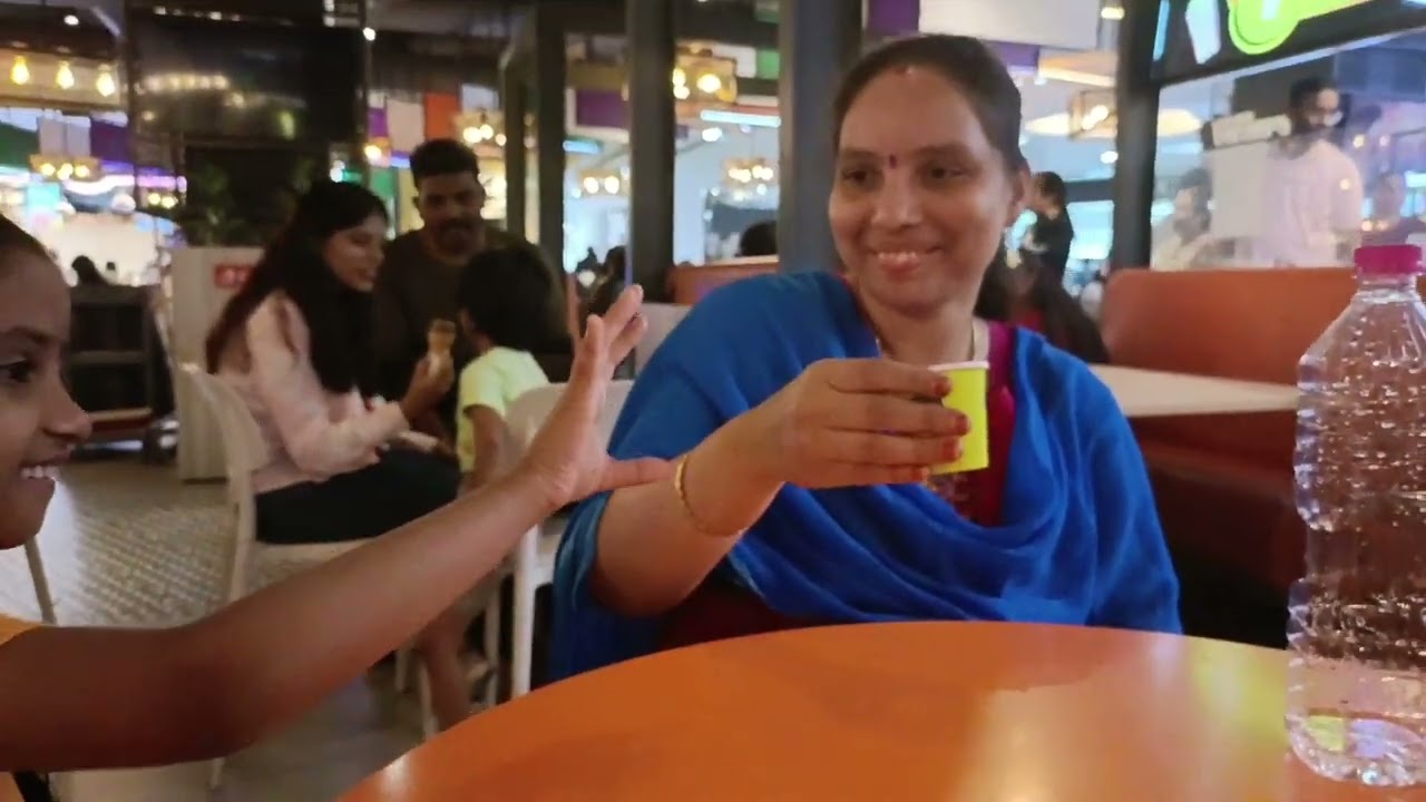 mom and daughter funny magic #trendingshorts #funny #love #viralvideo #triyagakids