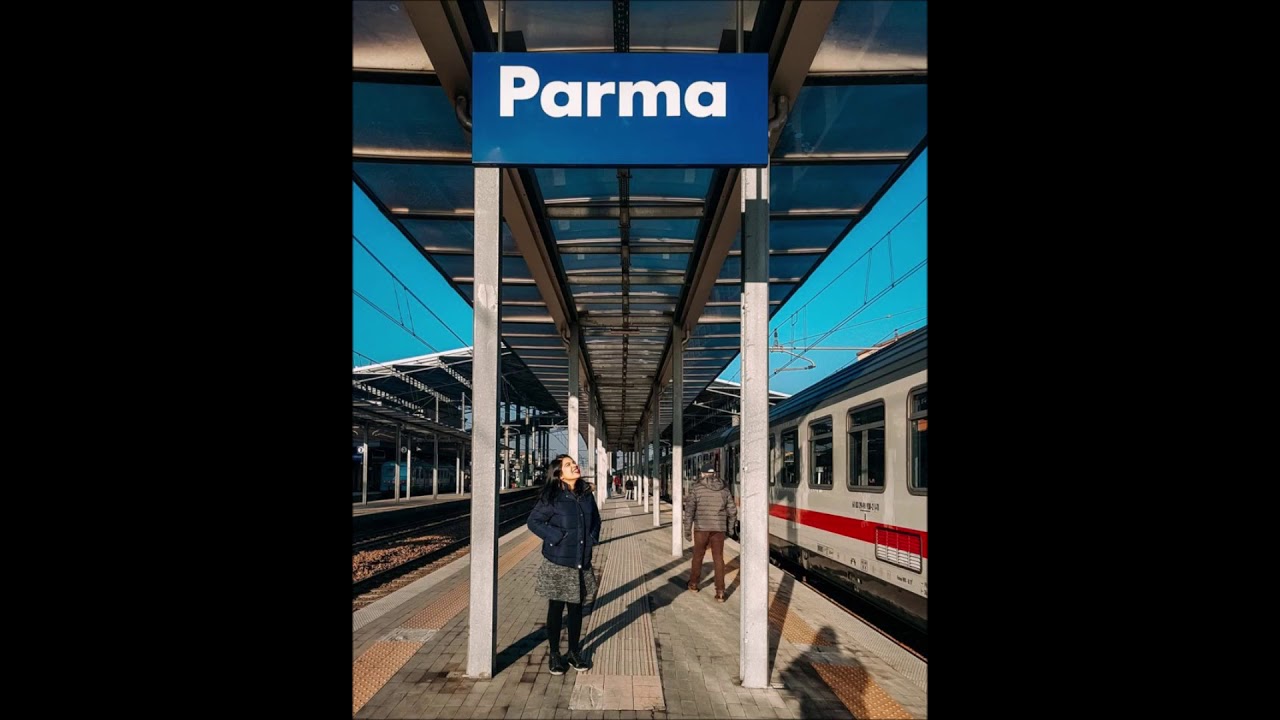Annunci alla Stazione di Parma