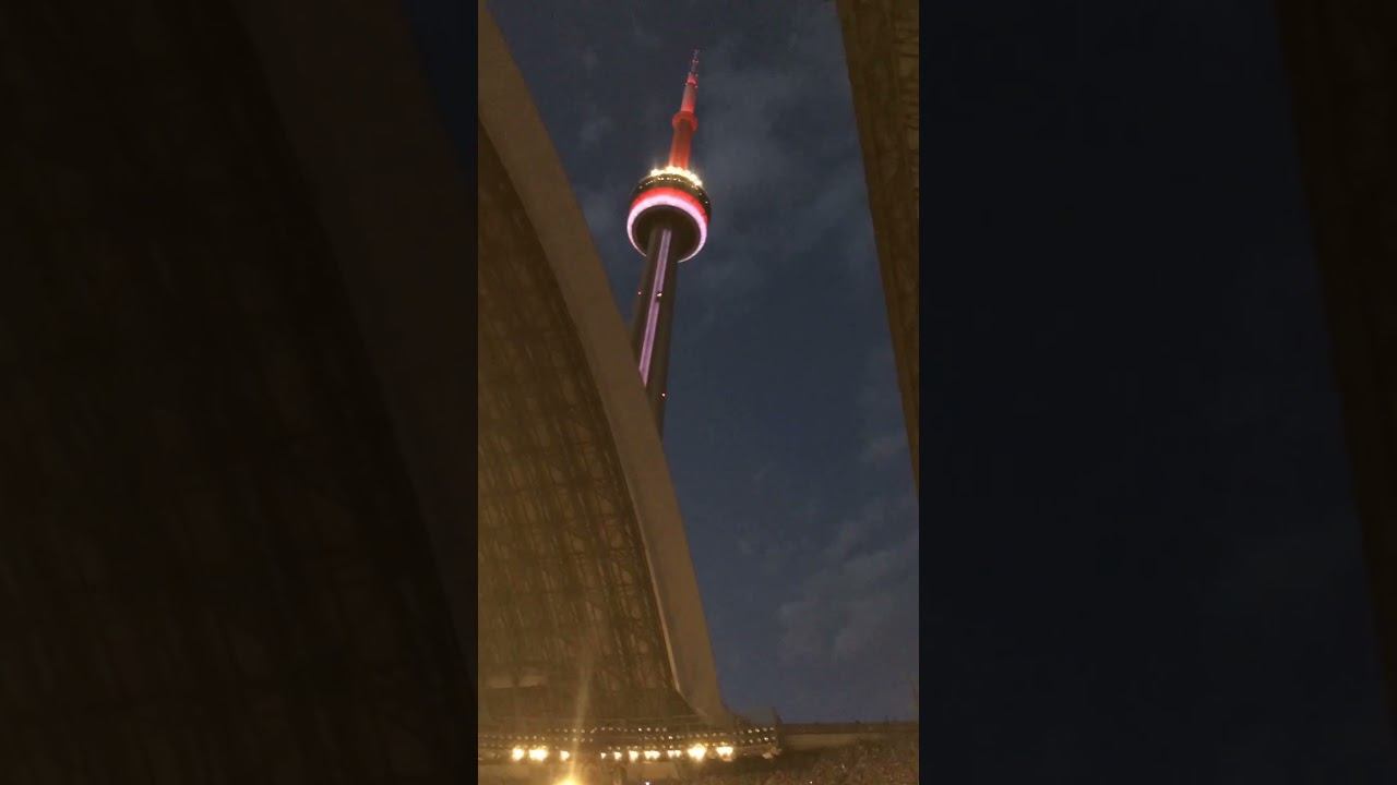 2017 Coldplay Concert #timelapse  #rogerscentre #coldplay #retractableroof #cntower #toronto