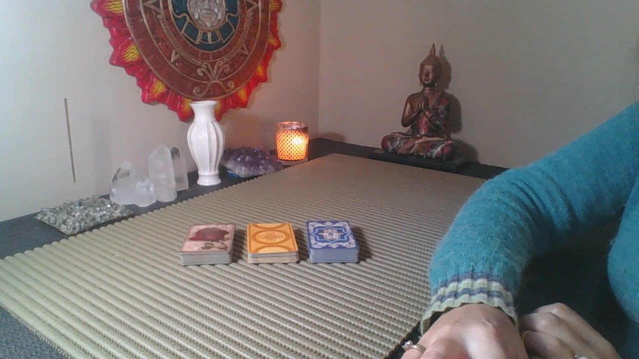 E se eu me aproximar? Vale a pena procurar essa pessoa? *** Gaia Tarot ***