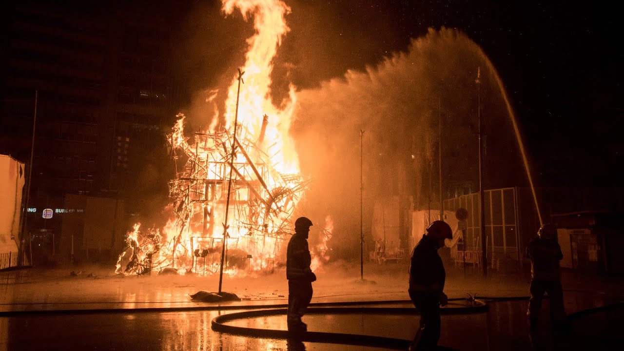 Cremà de la falla municipal de València | #Fallas2022