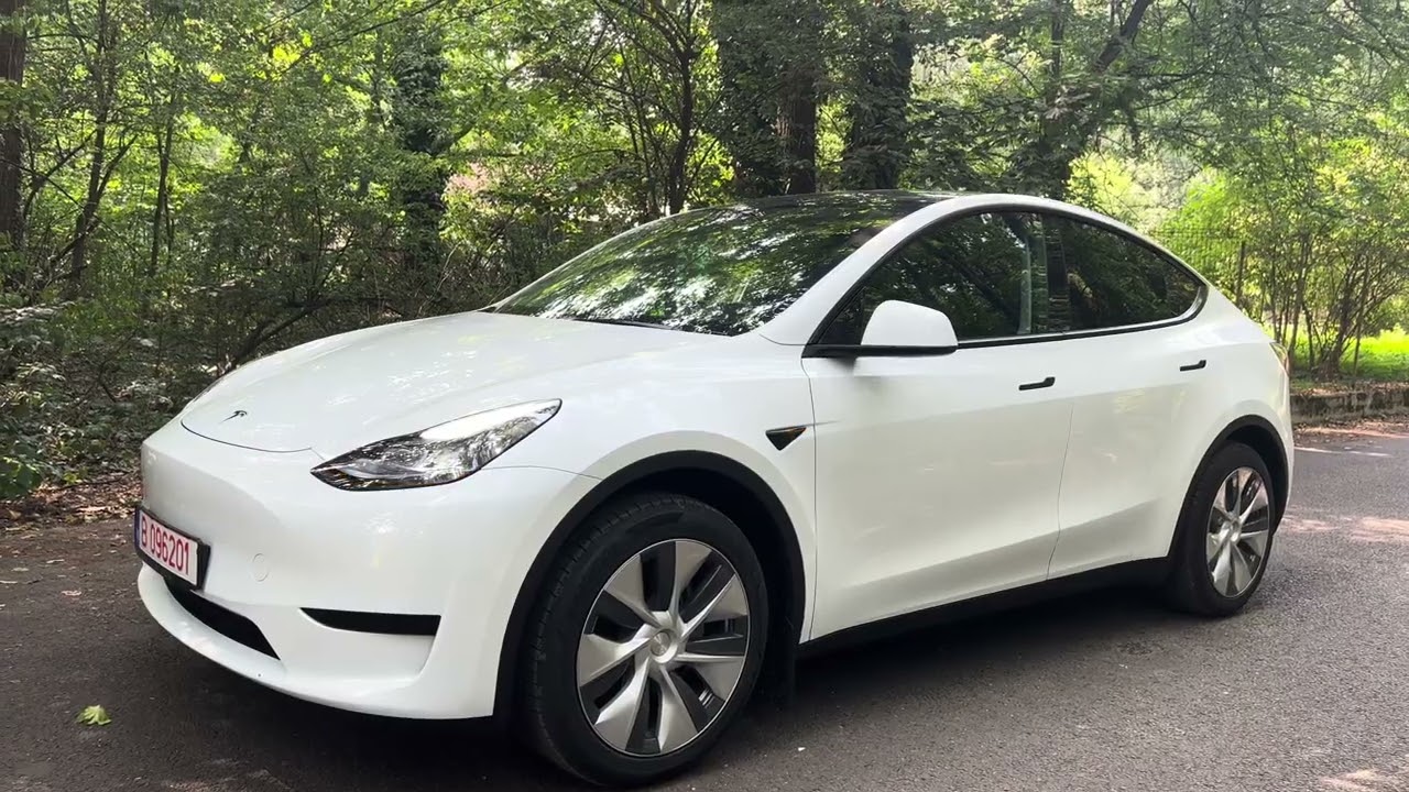 2023 Tesla Model Y RWD Standard Range | 4K HDR Dolby Vision