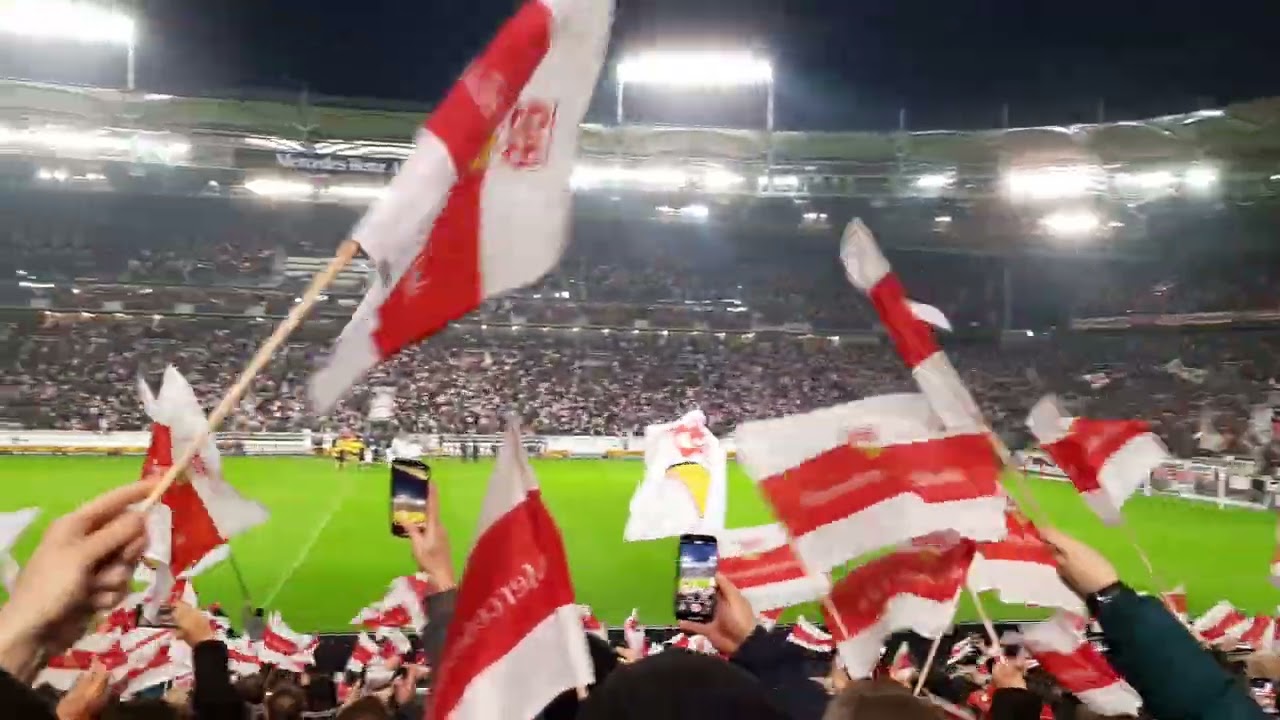 Einlauf VFB Stuttgart- BVB 2022