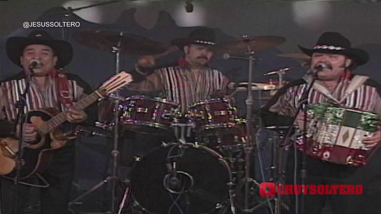 RELAMPAGOS DEL NORTE ALMA RENDIDA CORNELIO REYNA RAMON AYALA