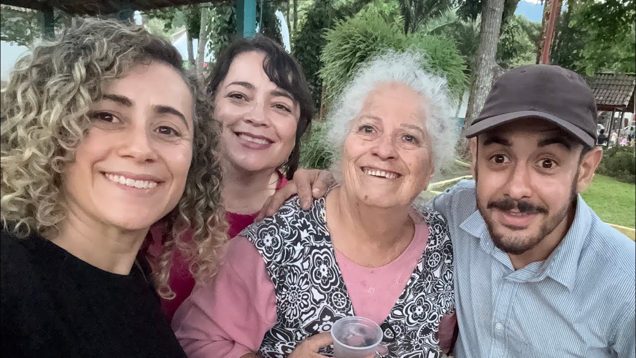 NÃO TEM PERIGO TA AMARRADO-DONA CIDA DO TREILHER 