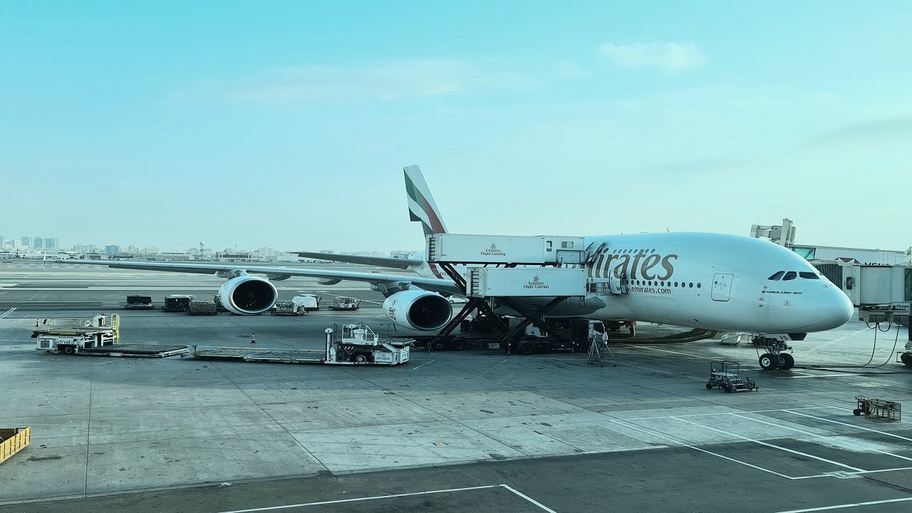 Emirates A380-800 Dubai (DXB) To London (LHR) 