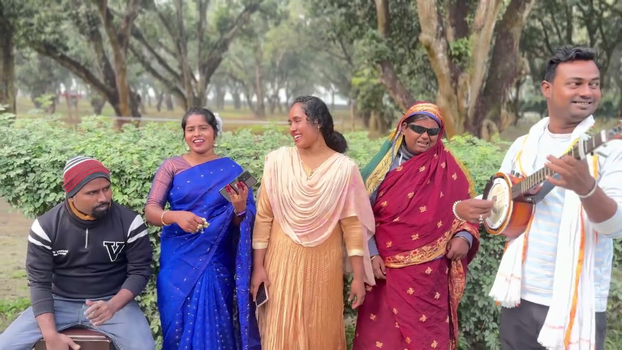 আদরে সোহাগে বুকটি ভরে দিল রে।