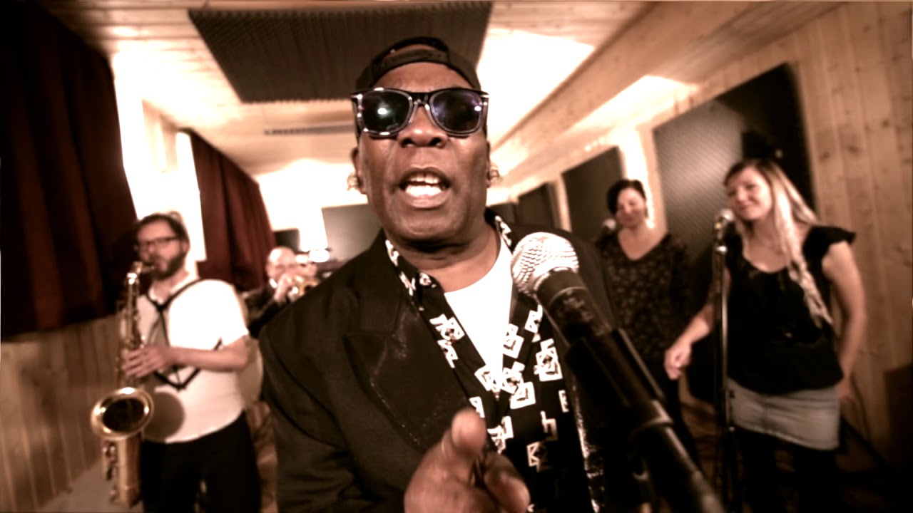 Champion - Spahni's Dub Dancers feat. Dennis Bovell