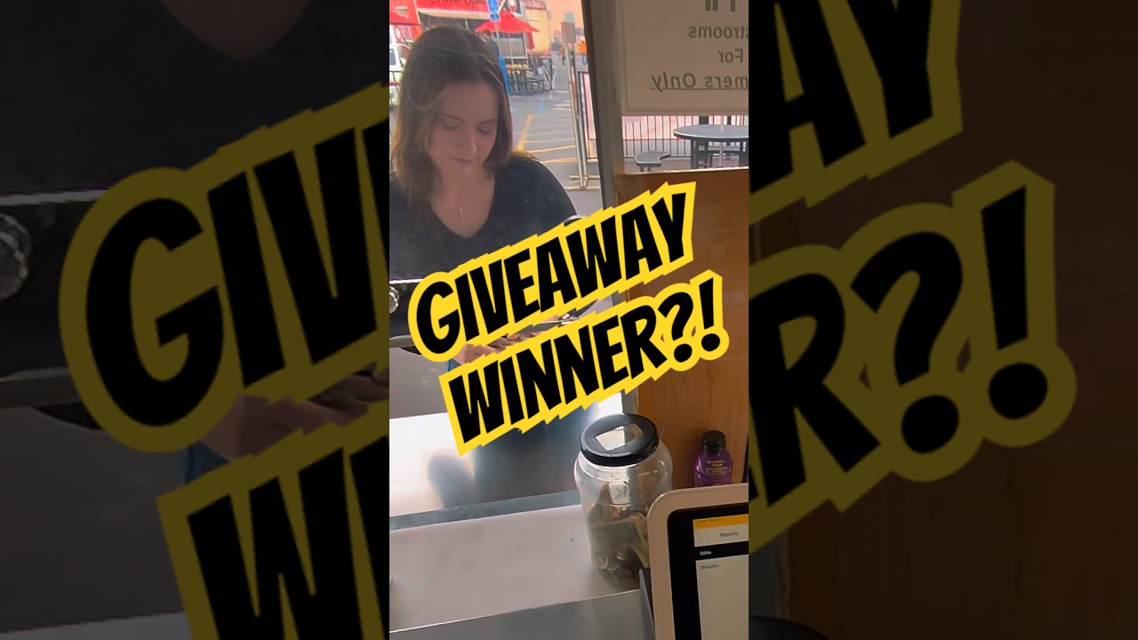 She won the LIVE giveaway! #asmr #food #fypシ #fyp #foodie #pretzels #bakery #modesto #lathrop #209