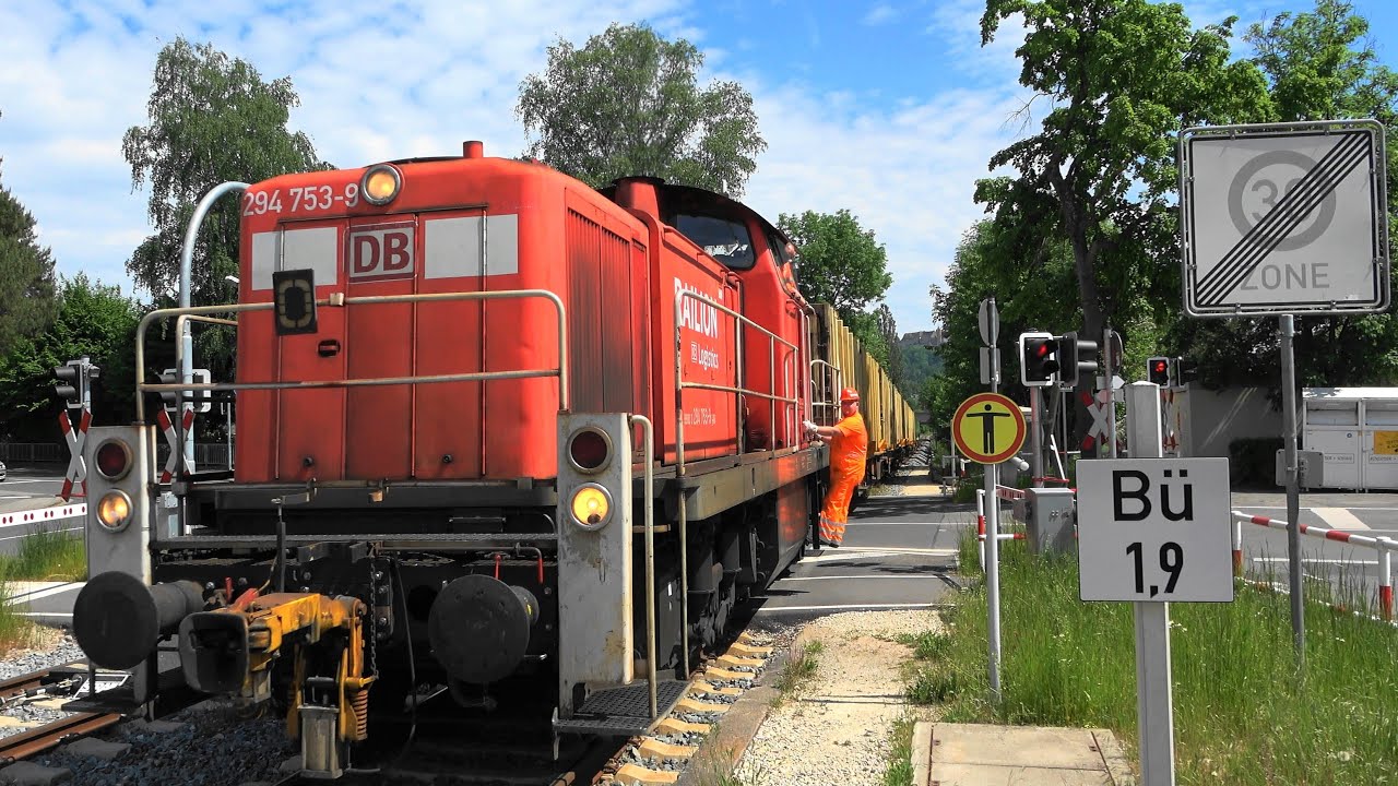 COBURG Coburg-Neuses: DB Cargo m. Müllzug& BR294 beim Rangieren & Veste Coburg-Blick auf Y-Schwellen