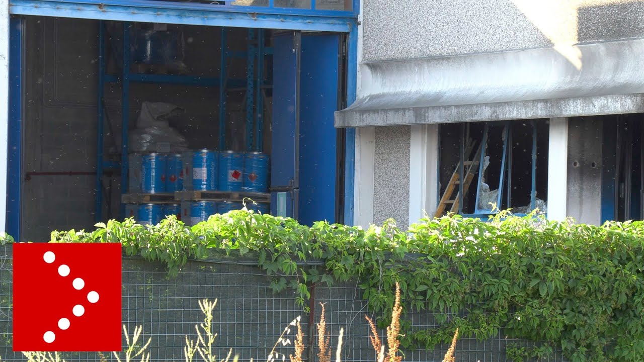 Incendio SamixColor Motta Visconti: 15 squadre dei vigili del fuoco al lavoro