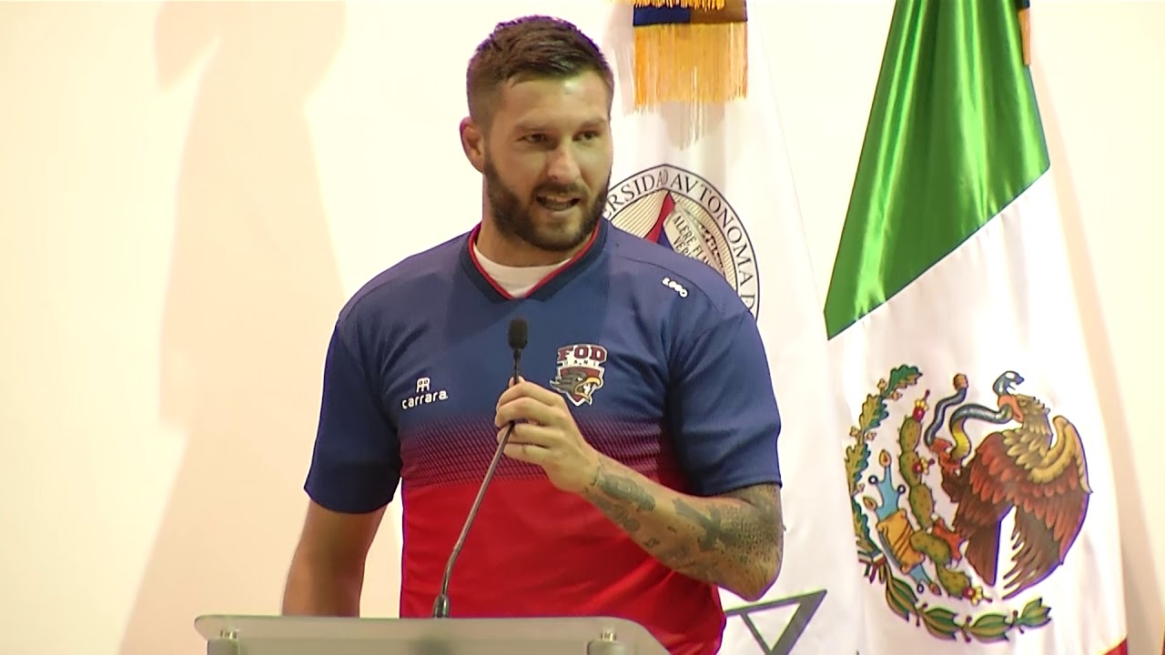 Entregan Reconocimiento a Andre - Pierré Gignac en FOD