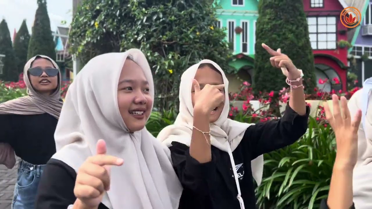 Smp N 1 Ngintoronadi goes to Maang