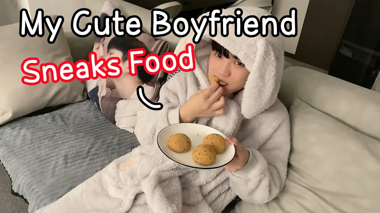 My Cute Boyfriend Sneaks Food In The Middle Of The Night! | Halloween Day [Gay Couple Lucas&Kibo BL]