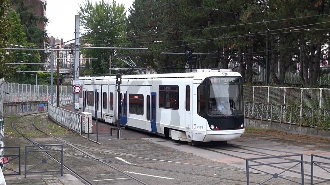 Tramways lignes A, B et D à la gare de Grenoble (Septembre 2024)